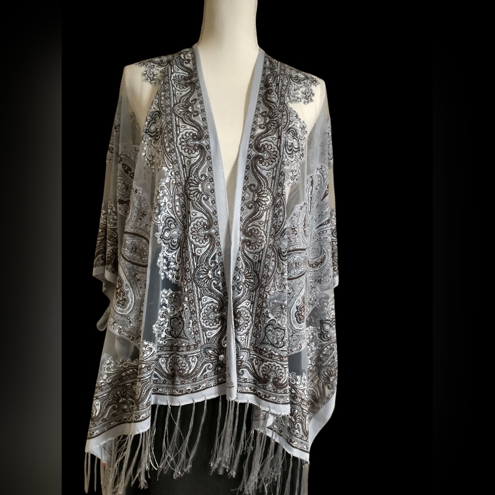 Elegant Paisley Kimono Shawl with Fringe
